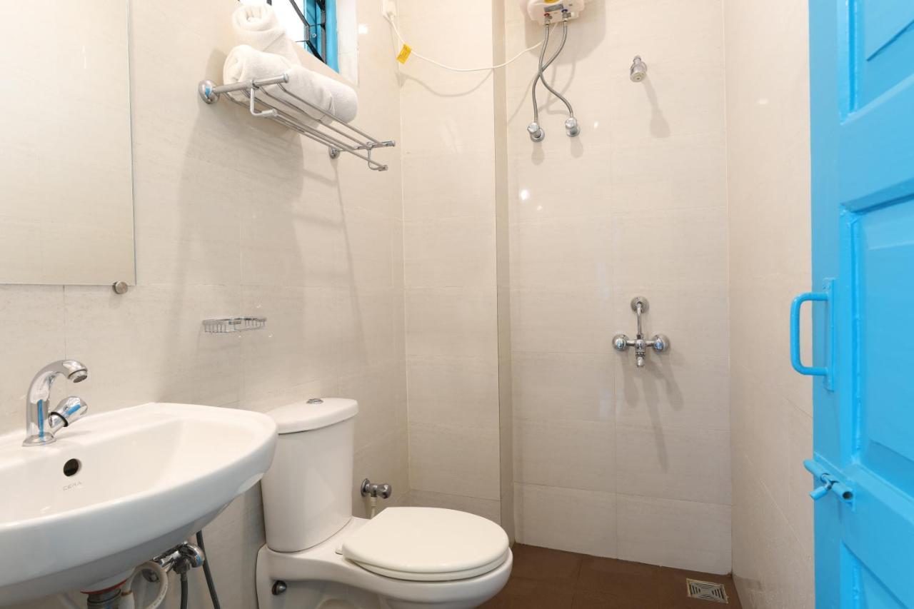 Teles Westend Hotel Marmagao Екстериор снимка