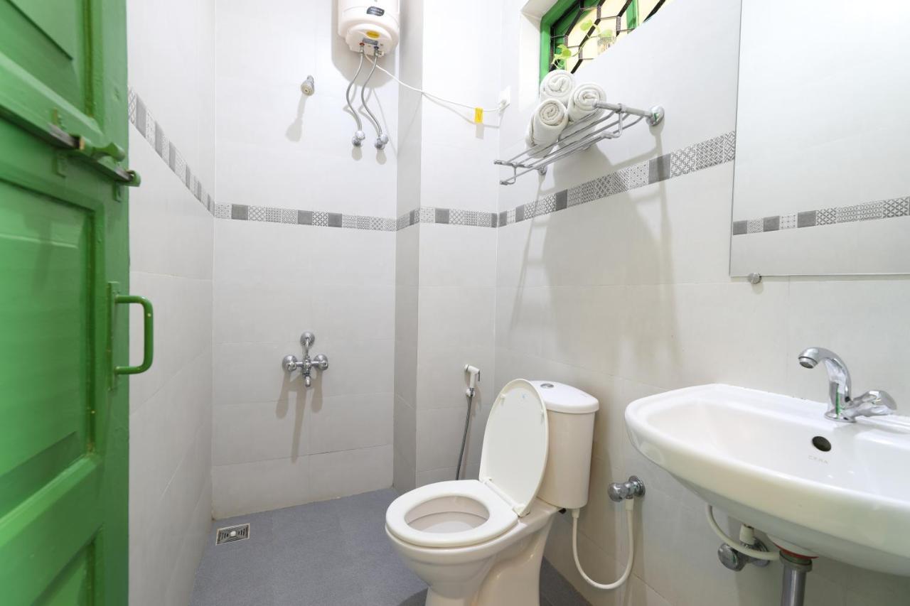 Teles Westend Hotel Marmagao Екстериор снимка