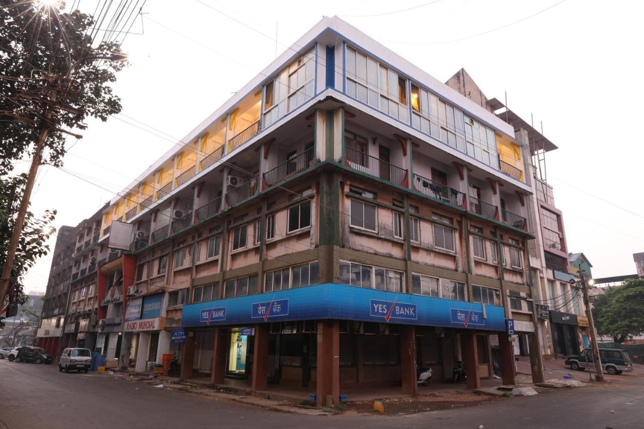 Teles Westend Hotel Marmagao Екстериор снимка